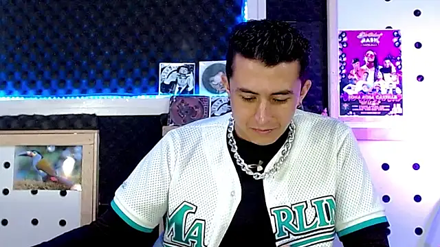 Darko0717 online show from January 23, 3:43 pm