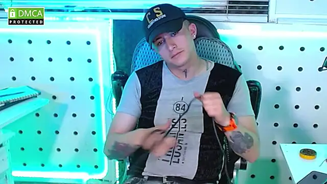 Darko0717 online show from October 2, 1:53 am