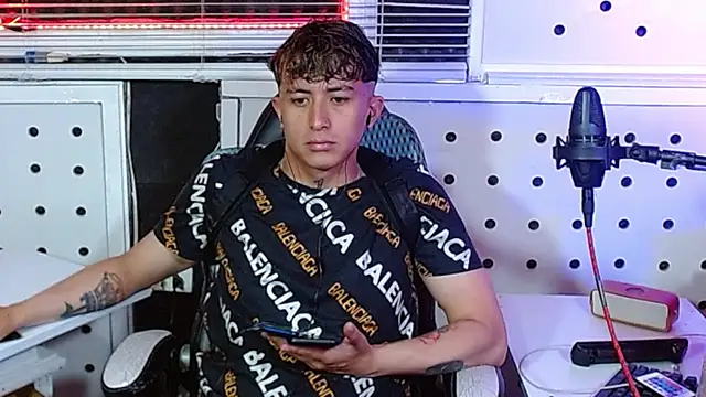 Darko0717 online show from September 27, 2:37 pm