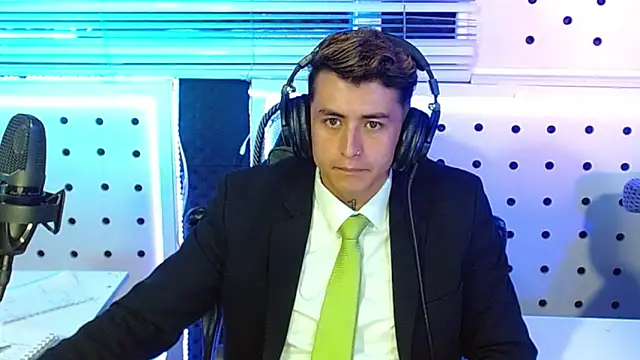 Darko0717 online show from November 26, 1:47 pm