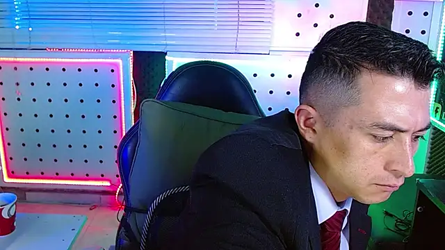 Darko0717 online show from February 9, 11:37 am