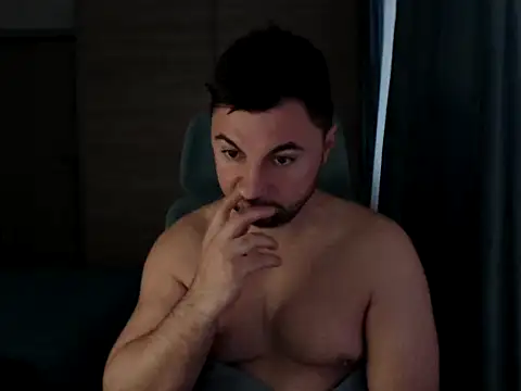 HankMalone online show from April 15, 3:39 am