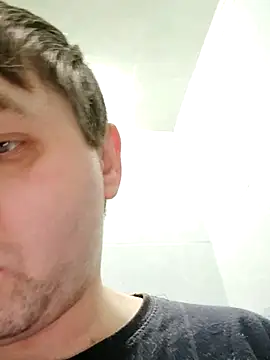 Snapshot of tores992 chatting on February 15, 9:28 pm tores992 online show from February 15, 9:28 pm