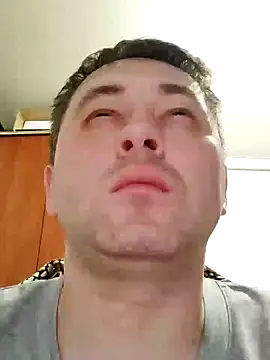 Snapshot of tores992 chatting on January 11, 1:06 am tores992 online show from January 11, 1:06 am