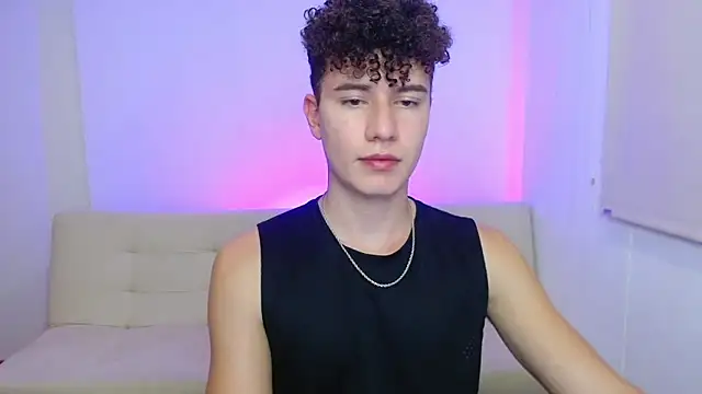 adrian morelly online show from February 9, 12:04 am