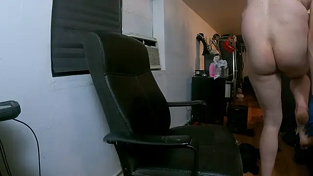 leanjamesdean online show from February 19, 2:23 am