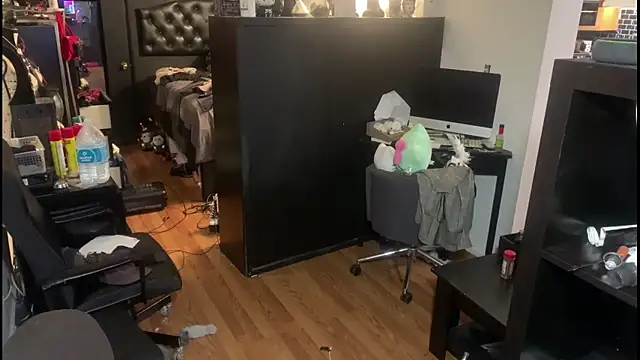 leanjamesdean online show from December 3, 2:12 am