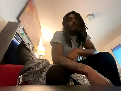 Snapshot of BD2LONG chatting on October 31, 5:42 am BD2LONG online show from October 31, 5:42 am