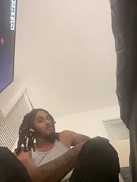 Snapshot of BD2LONG chatting on February 23, 4:22 am BD2LONG online show from February 23, 4:22 am