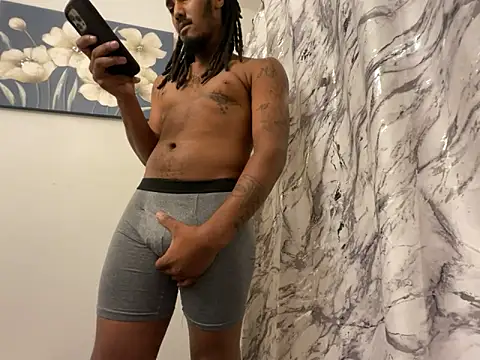 Snapshot of BD2LONG chatting on October 11, 4:55 pm BD2LONG online show from October 11, 4:55 pm