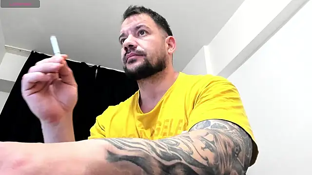 musclemonster31 online show from December 15, 11:18 am