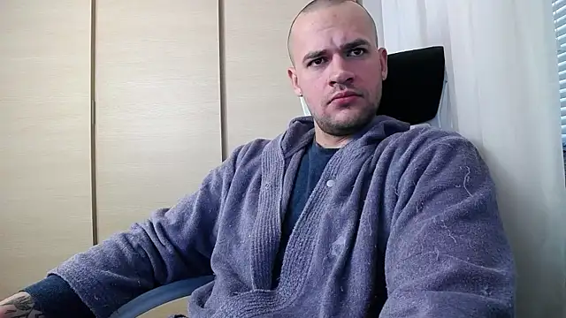 Snapshot of FindomJason chatting on December 10, 7:37 am FindomJason online show from December 10, 7:37 am