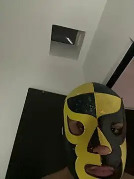 luchadormex online show from February 12, 9:20 am