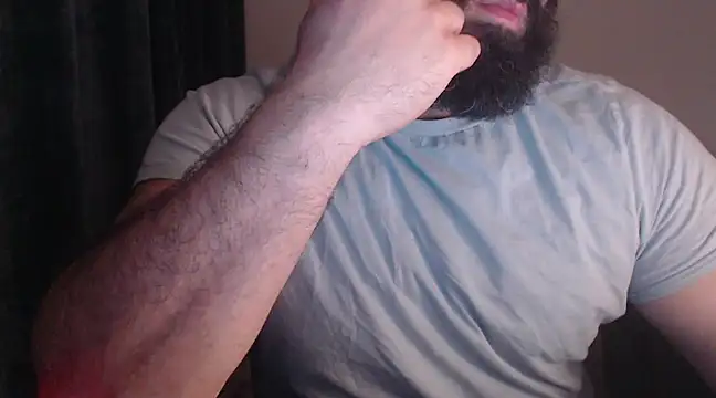 hugemachohandsome online show from March 7, 10:10 pm