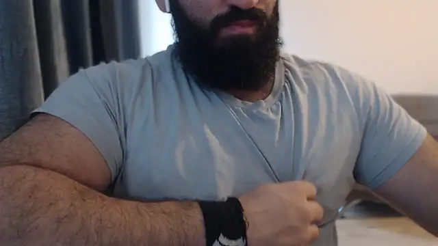 hugemachohandsome online show from November 19, 10:04 am