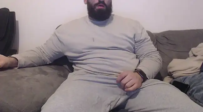 hugemachohandsome online show from February 7, 4:03 pm