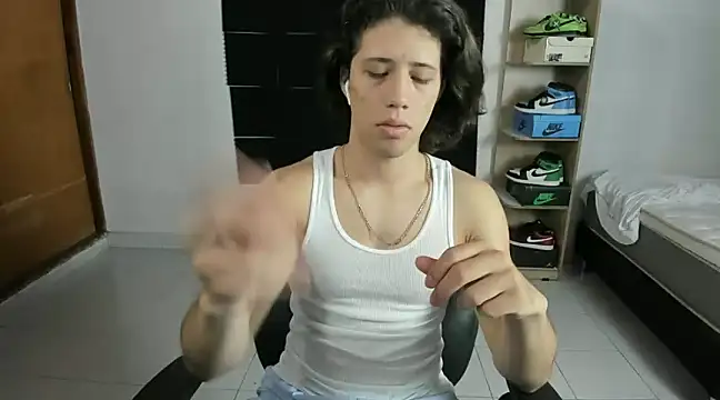 imtonny19 online show from January 10, 1:52 pm