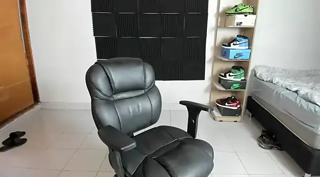 imtonny19 online show from January 5, 2:49 am