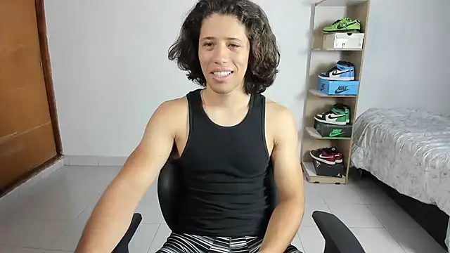 imtonny19 online show from February 6, 2:26 pm