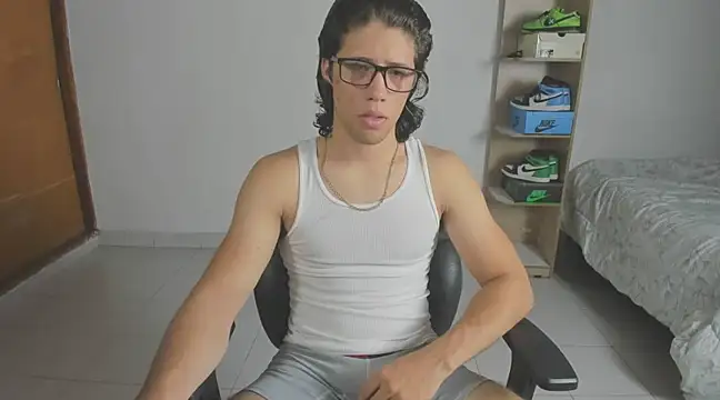 imtonny19 online show from February 25, 12:14 am