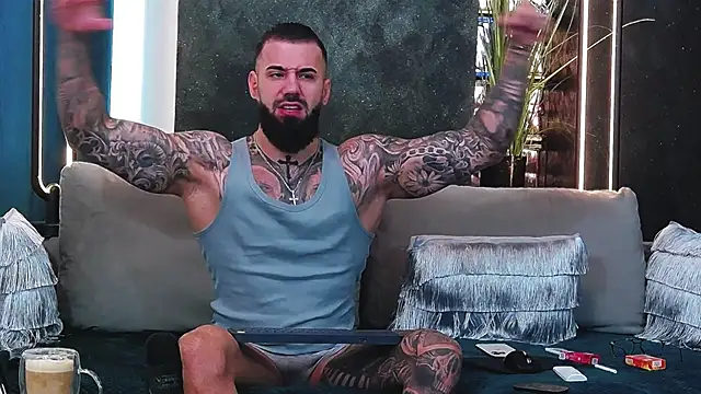 masterkingofmusclee online show from March 6, 6:19 am