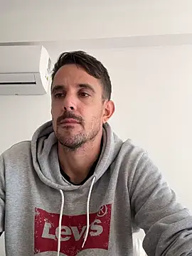 julian333 online show from March 15, 1:40 pm