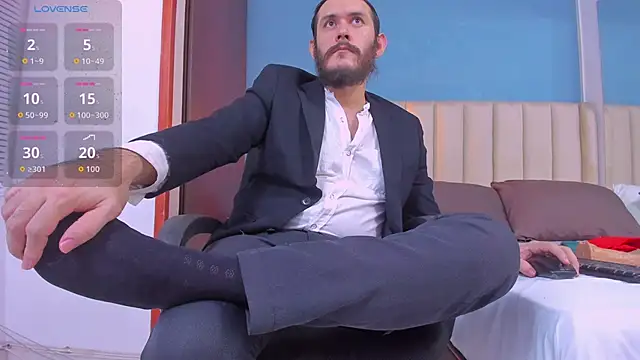 jeanpiere  online show from September 30, 3:45 am