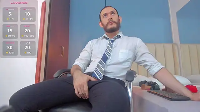 jeanpiere  online show from March 18, 1:12 pm