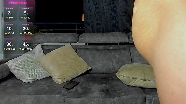 Dominic Joness online show from January 4, 4:23 am