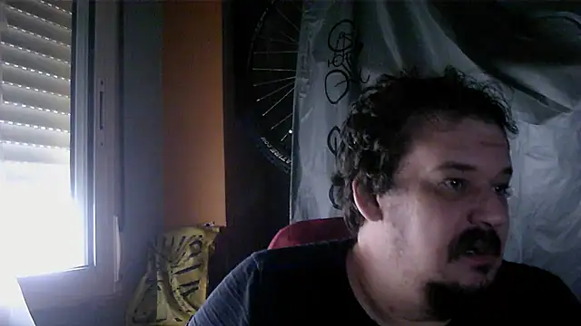 Snapshot of porkorossy chatting on October 24, 7:32 am porkorossy online show from October 24, 7:32 am