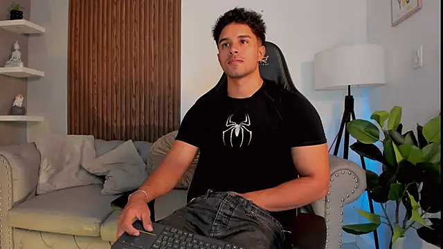 liam collins21 online show from September 10, 11:53 am