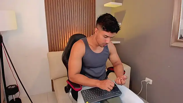 liam collins21 online show from January 23, 11:37 am