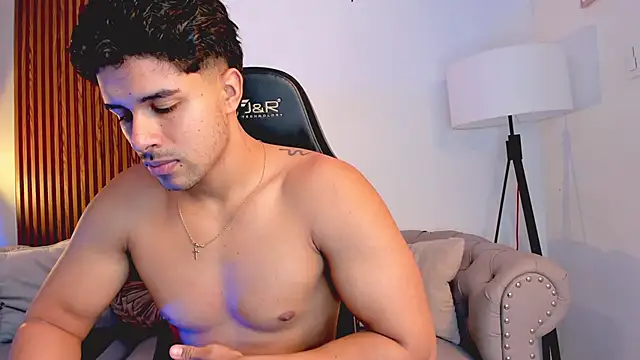 liam collins21 online show from November 7, 11:57 am