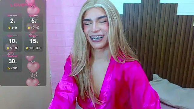 Snapshot of Mike_Nourr chatting on October 16, 3:25 am Mike Nourr online show from October 16, 3:25 am