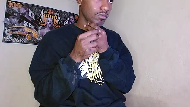 Snapshot of king__Black chatting on September 24, 10:57 am king  Black online show from September 24, 10:57 am