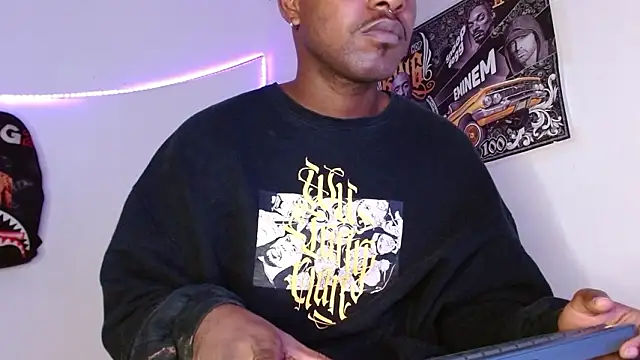 king  Black online show from February 8, 7:18 pm