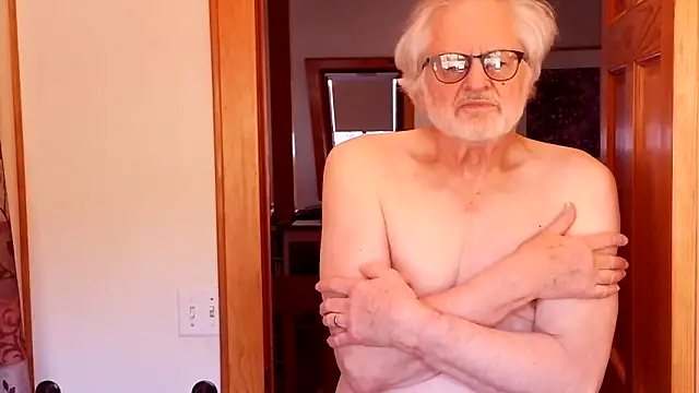 stripfun23 online show from March 12, 6:59 pm