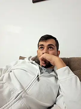 hornny1995 online show from October 2, 1:26 pm