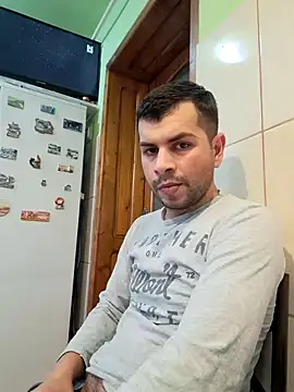 hornny1995 online show from December 29, 12:45 pm