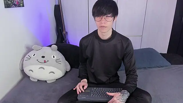 Aventure Twinks online show from February 3, 3:17 pm