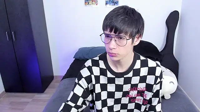 Aventure Twinks online show from March 21, 2:39 am