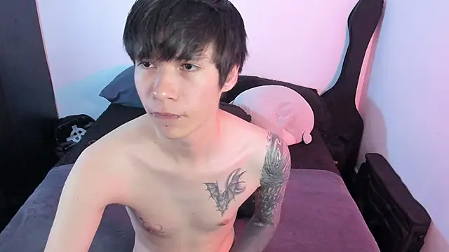 Aventure Twinks online show from November 9, 12:58 am