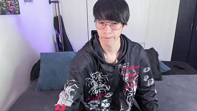 Aventure Twinks online show from December 24, 11:28 am