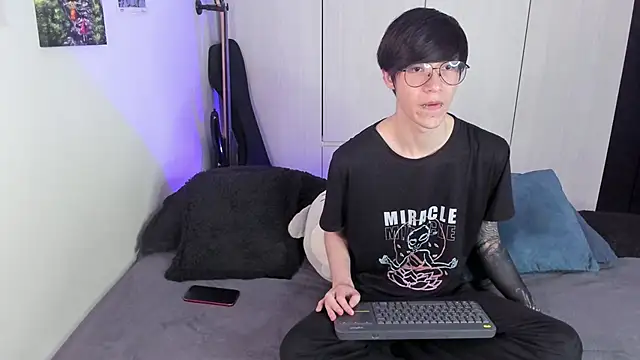 Aventure Twinks online show from January 21, 10:45 am