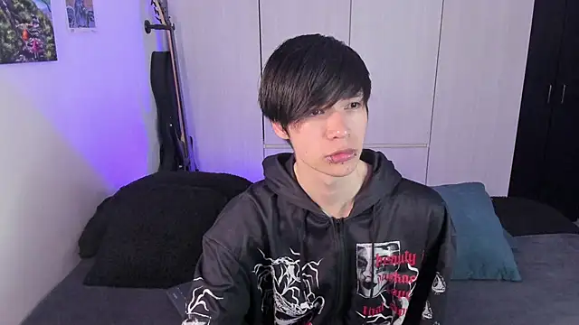 Aventure Twinks online show from January 24, 8:44 am