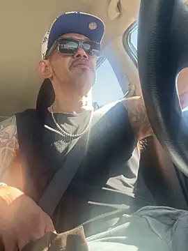 RoodoggXL online show from February 2, 8:08 pm