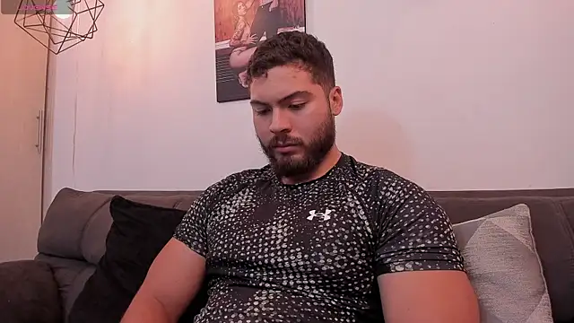 Snapshot of SebastianVilla_ chatting on September 13, 12:00 am SebastianVilla  online show from September 13, 12:00 am