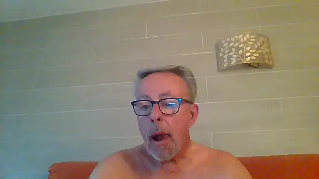 tuggy59 online show from May 24, 5:24 am