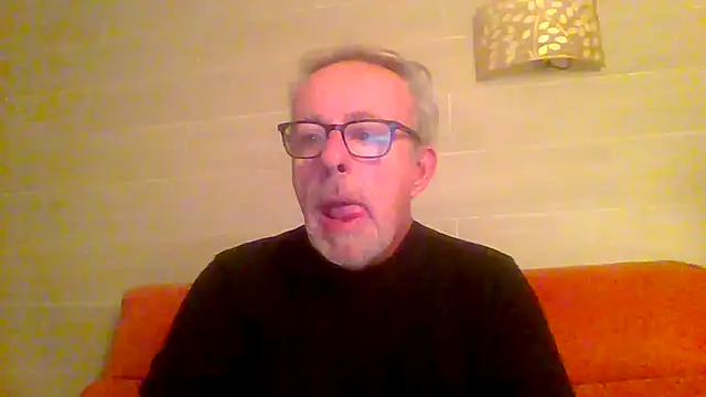 tuggy59 online show from February 3, 6:51 am