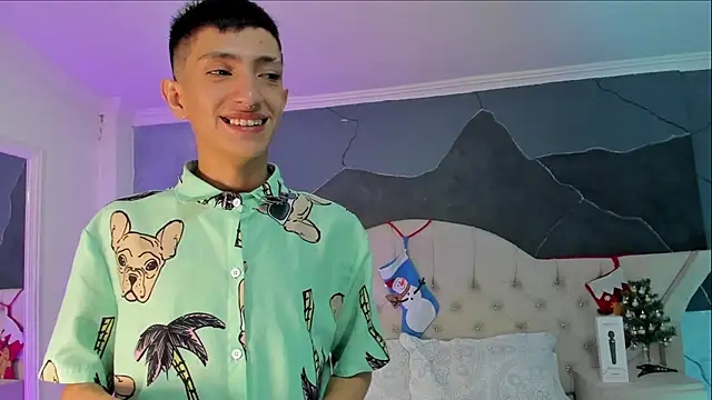 DereckCooperr online show from December 6, 9:57 pm